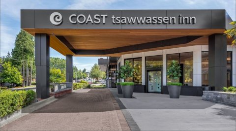 Coast Tsawwassen Inn