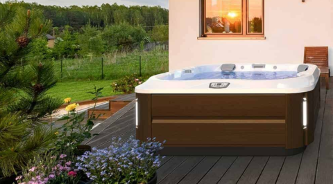 Crystalview Pool, Spa & Patio