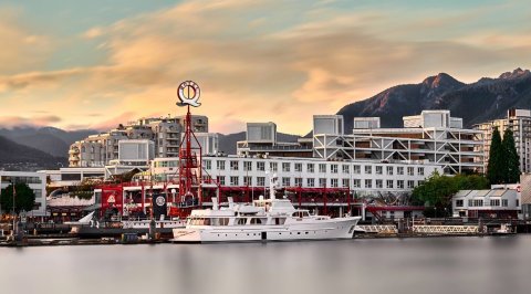 Lonsdale Quay Hotel