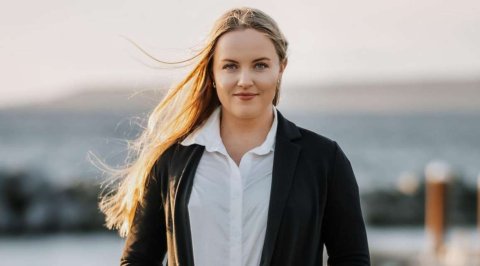 Mariah Fedosov - 460 Realty