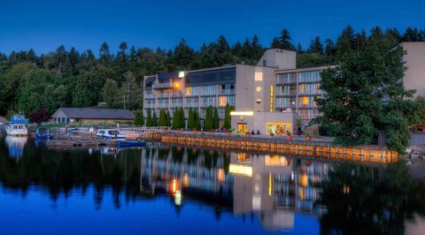 Oceanfront Suites At Cowichan Bay