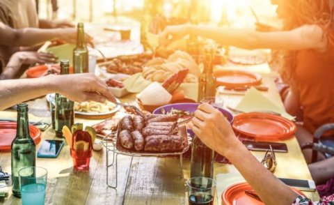 TV, microwave are major ingredients in B.C. mealtime habits: survey