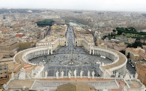 Rome's treasures revealed on foot, by bicycle